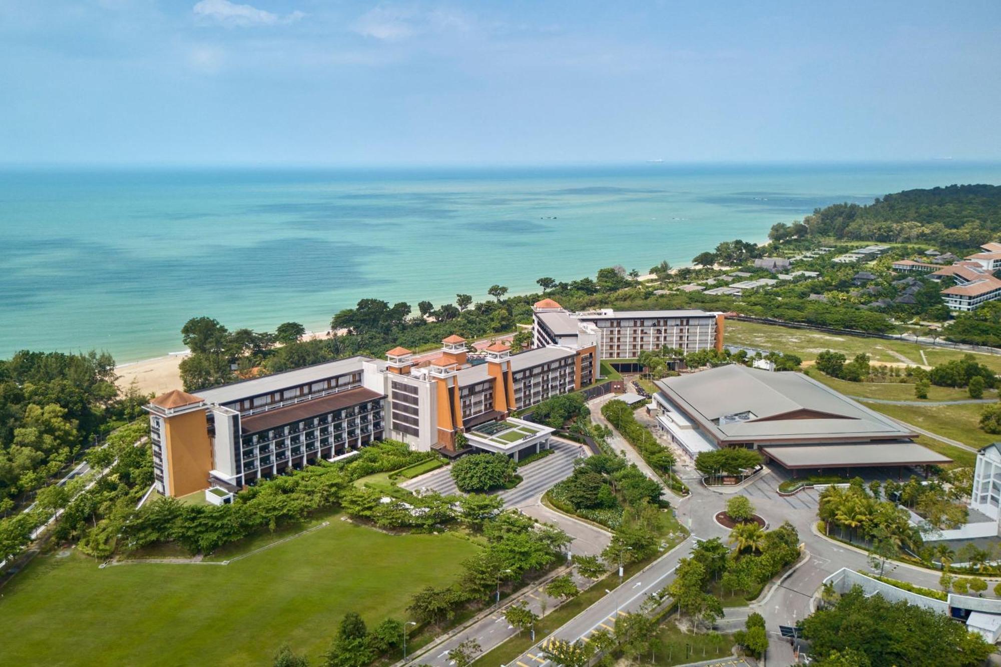 The Westin Desaru Coast Resort Buitenkant foto The Royal Paradise Hotel and Spa